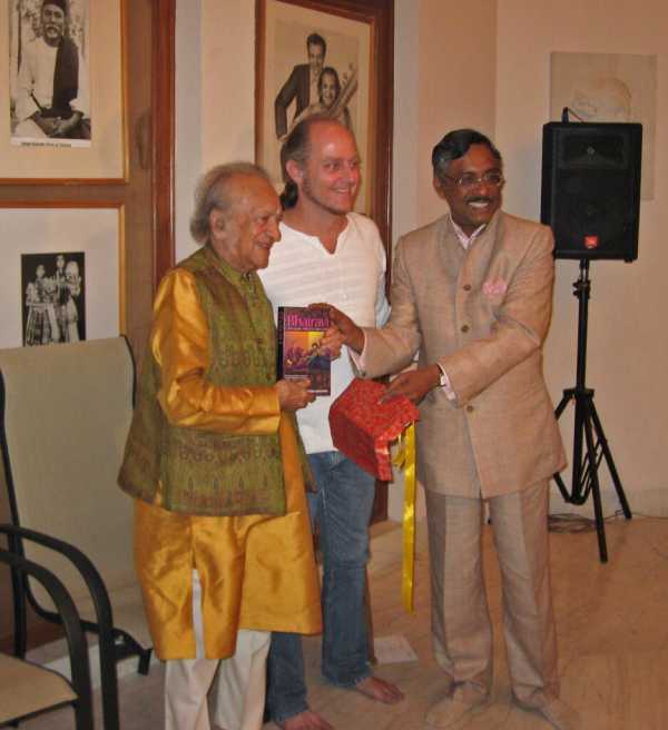 Peter Lavezzoli and New Ravi